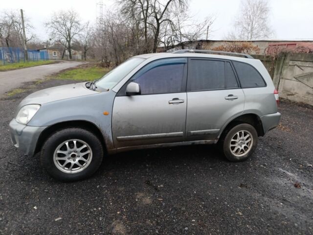 Серый Чери Тигго, объемом двигателя 2.4 л и пробегом 280 тыс. км за 3500 $, фото 3 на Automoto.ua