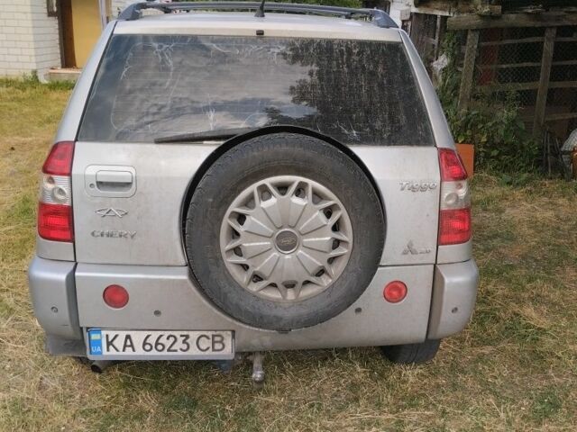 Серый Чери Тигго, объемом двигателя 2 л и пробегом 208 тыс. км за 2700 $, фото 3 на Automoto.ua