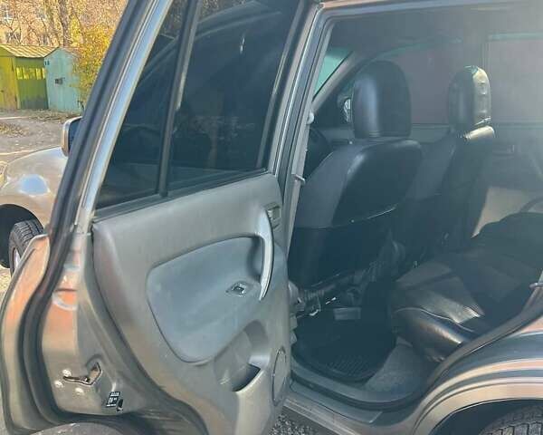 Серый Чери Тигго, объемом двигателя 2 л и пробегом 225 тыс. км за 3600 $, фото 11 на Automoto.ua