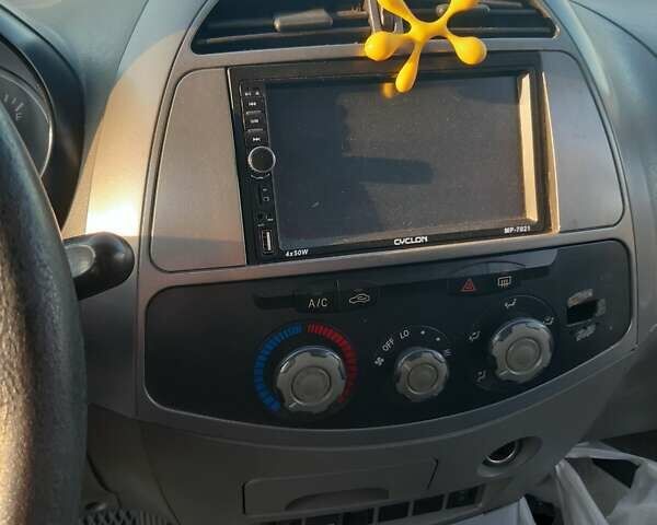 Серый Чери Тигго, объемом двигателя 2 л и пробегом 164 тыс. км за 3100 $, фото 3 на Automoto.ua