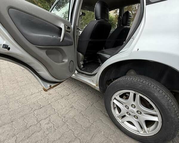 Сірий Чері Тігго, об'ємом двигуна 2.4 л та пробігом 174 тис. км за 3400 $, фото 5 на Automoto.ua