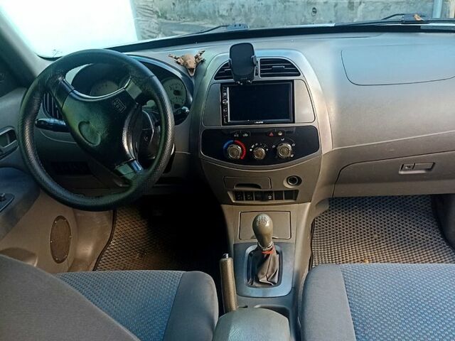 Сірий Чері Тігго, об'ємом двигуна 2.4 л та пробігом 0 тис. км за 3000 $, фото 2 на Automoto.ua