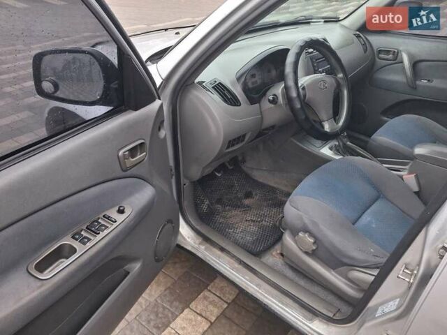 Серый Чери Тигго, объемом двигателя 2 л и пробегом 254 тыс. км за 2499 $, фото 8 на Automoto.ua