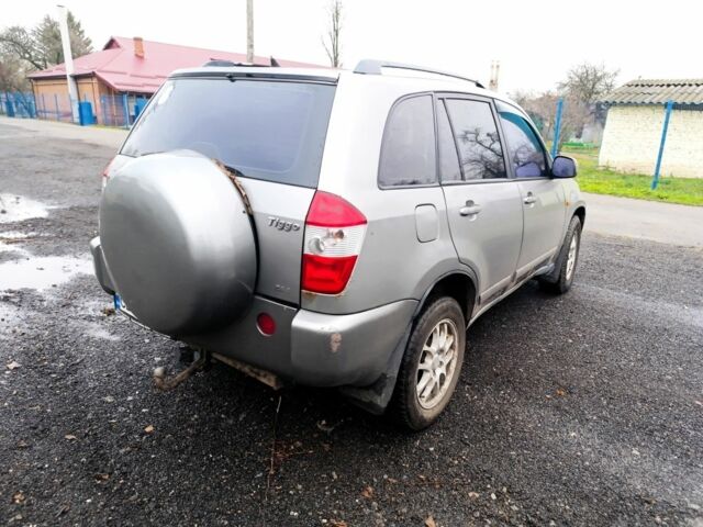 Серый Чери Тигго, объемом двигателя 2.4 л и пробегом 280 тыс. км за 3500 $, фото 5 на Automoto.ua