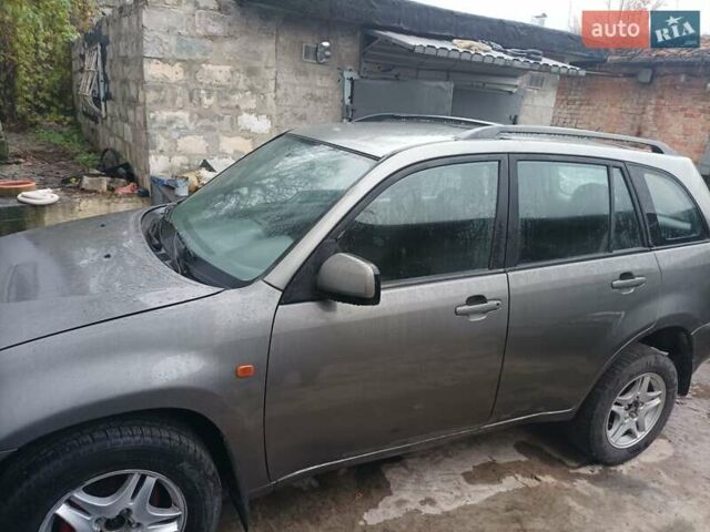 Серый Чери Тигго, объемом двигателя 2 л и пробегом 200 тыс. км за 3700 $, фото 1 на Automoto.ua