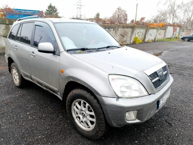 Серый Чери Тигго, объемом двигателя 2.4 л и пробегом 280 тыс. км за 3500 $, фото 2 на Automoto.ua