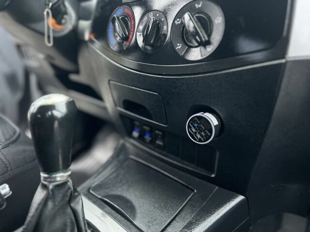 Серый Чери Тигго, объемом двигателя 1.8 л и пробегом 310 тыс. км за 2800 $, фото 14 на Automoto.ua