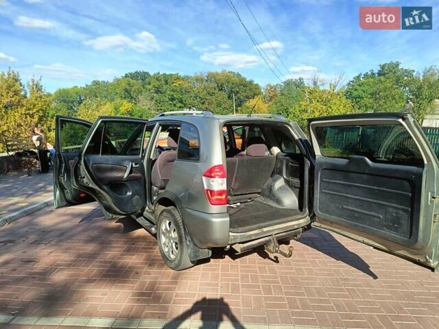Чері Тігго 2011 у Очакове на Automoto.ua Сірий Чері Тігго, об'ємом двигуна 1.85 л та пробігом 208 тис. км за 4200 $, фото 4 на Automoto.ua