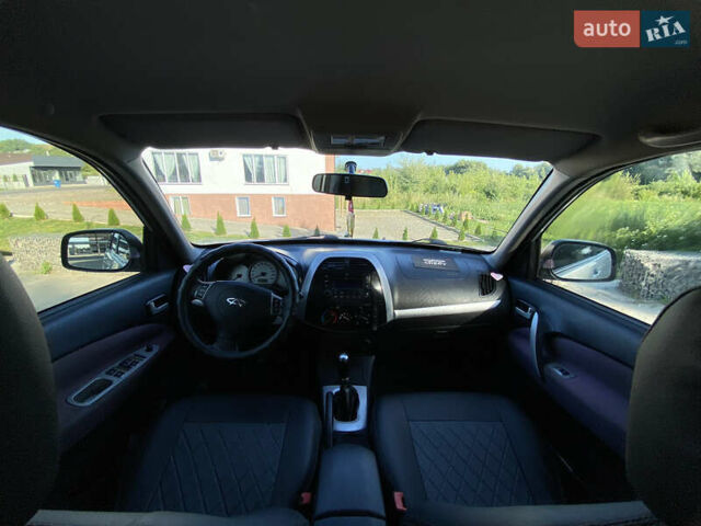 Сірий Чері Тігго, об'ємом двигуна 1.85 л та пробігом 107 тис. км за 4100 $, фото 10 на Automoto.ua