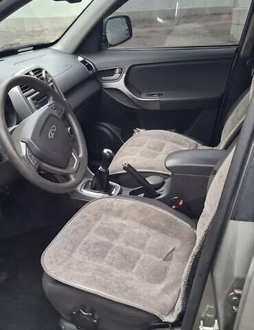 Сірий Чері Тігго, об'ємом двигуна 1.8 л та пробігом 98 тис. км за 5200 $, фото 9 на Automoto.ua