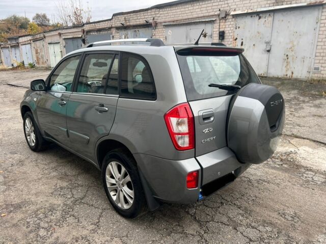 Чері Тігго 2014 у Дніпро (Дніпропетровську) на Automoto.ua Сірий Чері Тігго, об'ємом двигуна 1.8 л та пробігом 90 тис. км за 5800 $, фото 5 на Automoto.ua