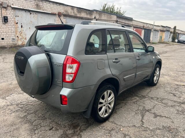 Чері Тігго 2014 у Дніпро (Дніпропетровську) на Automoto.ua Сірий Чері Тігго, об'ємом двигуна 1.8 л та пробігом 90 тис. км за 5800 $, фото 3 на Automoto.ua