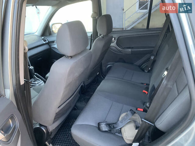Сірий Чері Тігго, об'ємом двигуна 1.85 л та пробігом 130 тис. км за 5300 $, фото 4 на Automoto.ua