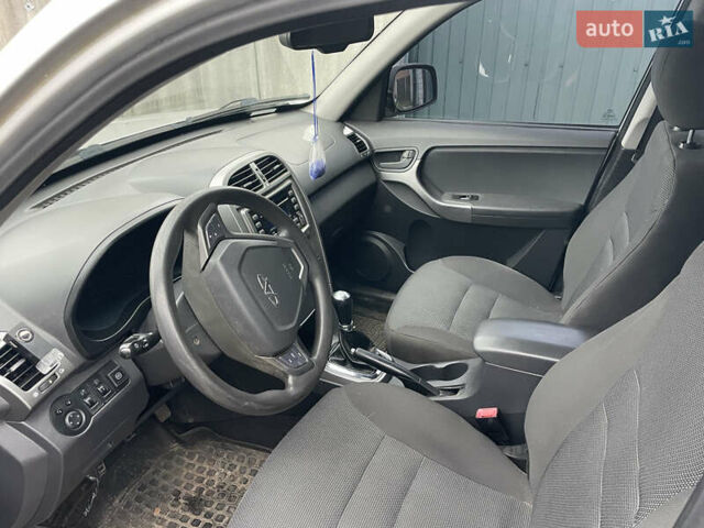Сірий Чері Тігго, об'ємом двигуна 1.85 л та пробігом 119 тис. км за 4500 $, фото 3 на Automoto.ua