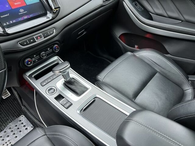 Серый Чери Тигго, объемом двигателя 1.5 л и пробегом 100 тыс. км за 10900 $, фото 8 на Automoto.ua