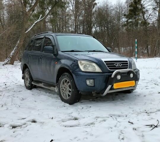 Синий Чери Тигго, объемом двигателя 2.4 л и пробегом 190 тыс. км за 3500 $, фото 2 на Automoto.ua