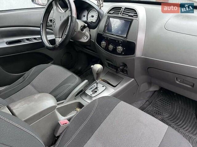Чері Тігго 2008 у Дніпро (Дніпропетровську) на Automoto.ua Синій Чері Тігго, об'ємом двигуна 2.4 л та пробігом 133 тис. км за 4700 $, фото 5 на Automoto.ua