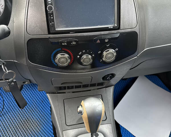 Синий Чери Тигго, объемом двигателя 2.4 л и пробегом 280 тыс. км за 3400 $, фото 4 на Automoto.ua