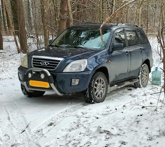 Синий Чери Тигго, объемом двигателя 2.4 л и пробегом 190 тыс. км за 3500 $, фото 4 на Automoto.ua