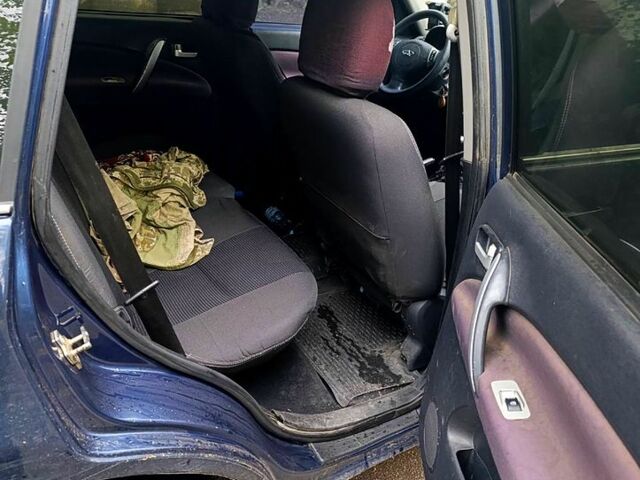Синій Чері Тігго, об'ємом двигуна 1.8 л та пробігом 169 тис. км за 4000 $, фото 3 на Automoto.ua
