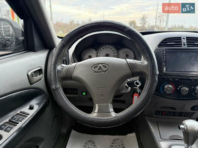 Зелений Чері Тігго, об'ємом двигуна 2.35 л та пробігом 233 тис. км за 3999 $, фото 14 на Automoto.ua