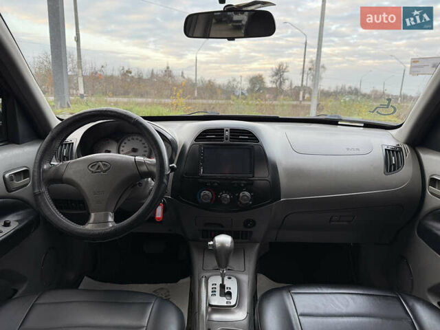 Зелений Чері Тігго, об'ємом двигуна 2.35 л та пробігом 233 тис. км за 3999 $, фото 12 на Automoto.ua