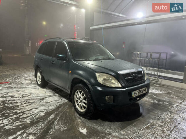 Зеленый Чери Тигго, объемом двигателя 2.35 л и пробегом 500 тыс. км за 2850 $, фото 1 на Automoto.ua