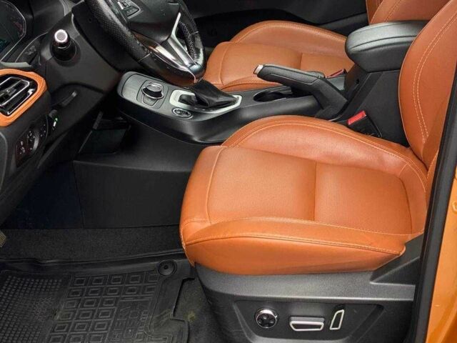 Помаранчевий Чері Тігго, об'ємом двигуна 1.5 л та пробігом 150 тис. км за 10490 $, фото 9 на Automoto.ua