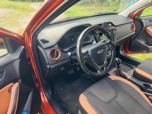 Оранжевый Чери Тигго, объемом двигателя 1.5 л и пробегом 38 тыс. км за 10000 $, фото 2 на Automoto.ua