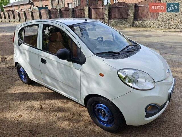 Білий Чері eQ, об'ємом двигуна 0 л та пробігом 49 тис. км за 4600 $, фото 1 на Automoto.ua