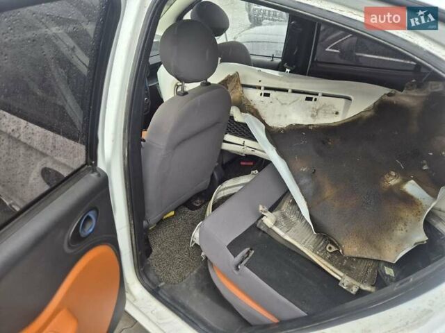 Белый Чери eQ, объемом двигателя 0 л и пробегом 84 тыс. км за 2000 $, фото 1 на Automoto.ua