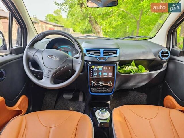 Білий Чері eQ, об'ємом двигуна 0 л та пробігом 49 тис. км за 4600 $, фото 11 на Automoto.ua
