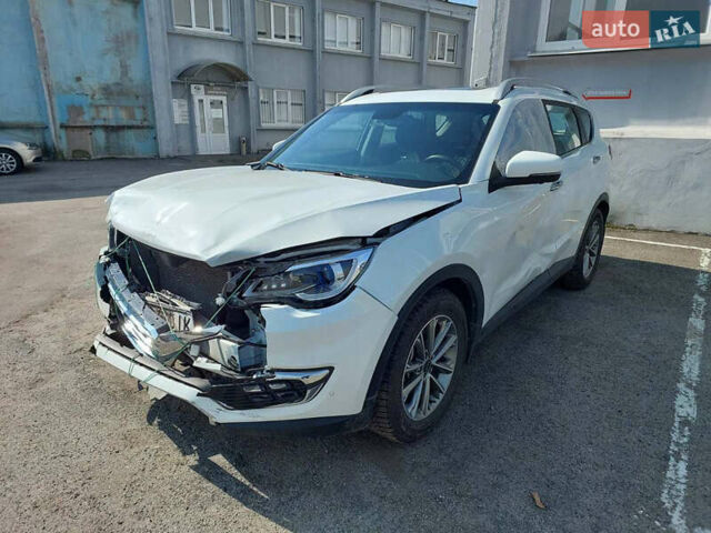 Белый Чери Jetour X70, объемом двигателя 1.5 л и пробегом 12 тыс. км за 9400 $, фото 1 на Automoto.ua