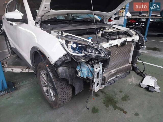 Белый Чери Jetour X70, объемом двигателя 1.5 л и пробегом 12 тыс. км за 10100 $, фото 5 на Automoto.ua