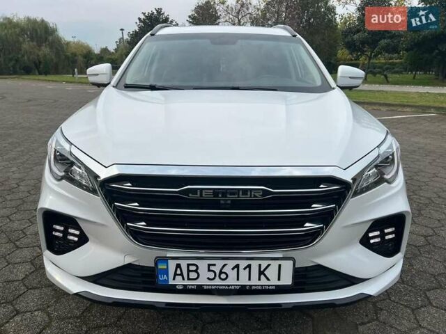 Белый Чери Jetour X70, объемом двигателя 1.5 л и пробегом 40 тыс. км за 14000 $, фото 2 на Automoto.ua