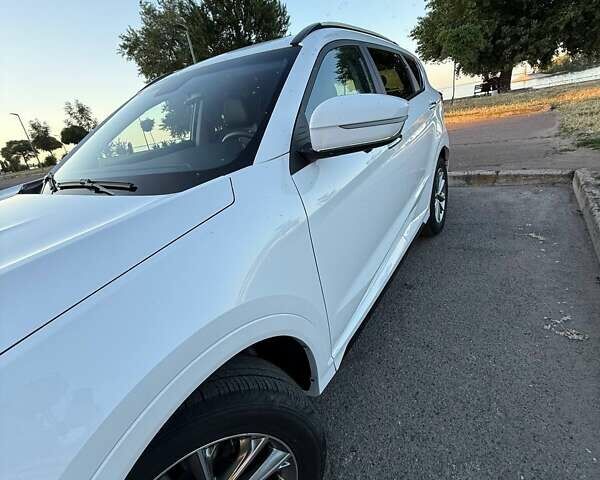 Белый Чери Jetour X70, объемом двигателя 1.5 л и пробегом 42 тыс. км за 18000 $, фото 4 на Automoto.ua