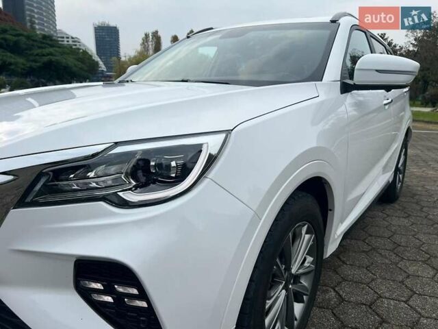 Белый Чери Jetour X70, объемом двигателя 1.5 л и пробегом 40 тыс. км за 14000 $, фото 9 на Automoto.ua