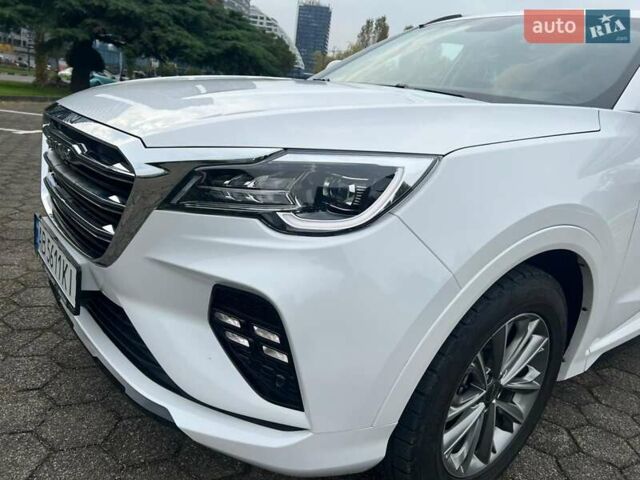 Белый Чери Jetour X70, объемом двигателя 1.5 л и пробегом 40 тыс. км за 14000 $, фото 7 на Automoto.ua