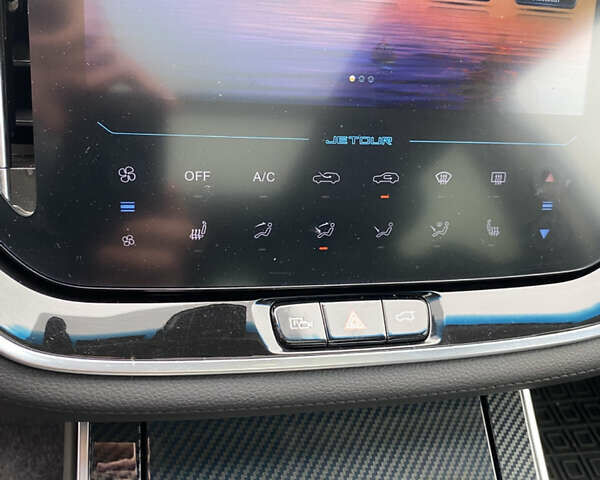 Белый Чери Jetour X70, объемом двигателя 1.5 л и пробегом 40 тыс. км за 18500 $, фото 19 на Automoto.ua