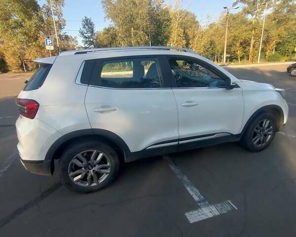 Белый Чери Tiggo 4, объемом двигателя 1.5 л и пробегом 74 тыс. км за 11000 $, фото 11 на Automoto.ua