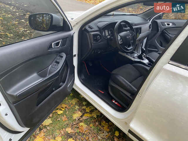 Білий Чері Tiggo 4, об'ємом двигуна 1.5 л та пробігом 53 тис. км за 11000 $, фото 9 на Automoto.ua