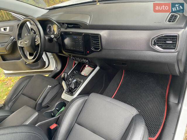 Білий Чері Tiggo 4, об'ємом двигуна 1.5 л та пробігом 53 тис. км за 11000 $, фото 16 на Automoto.ua