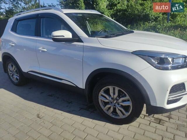 Білий Чері Tiggo 4, об'ємом двигуна 1.5 л та пробігом 5 тис. км за 13500 $, фото 4 на Automoto.ua