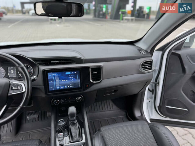 Белый Чери Tiggo 4, объемом двигателя 1.5 л и пробегом 22 тыс. км за 12500 $, фото 21 на Automoto.ua