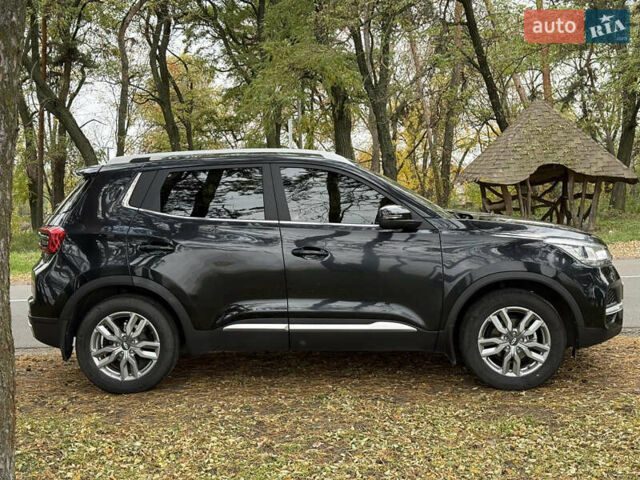 Чері Tiggo 4 2020 у Черкасах на Automoto.ua Чорний Чері Tiggo 4, об'ємом двигуна 1.5 л та пробігом 22 тис. км за 10500 $, фото 3 на Automoto.ua