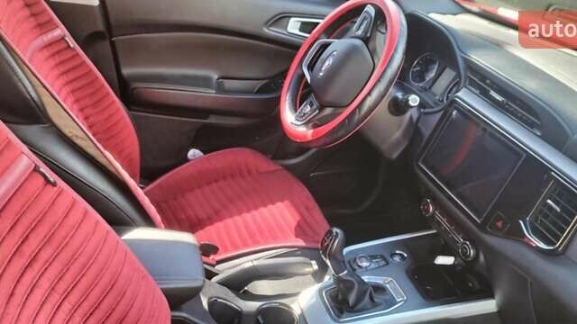 Красный Чери Tiggo 4, объемом двигателя 1.5 л и пробегом 83 тыс. км за 11000 $, фото 9 на Automoto.ua