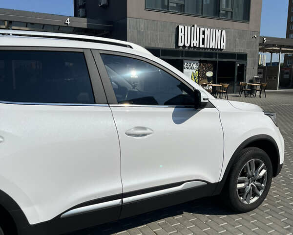 Чери Tiggo 4, объемом двигателя 1.5 л и пробегом 40 тыс. км за 12500 $, фото 6 на Automoto.ua