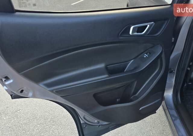 Чери Tiggo 4 2022 в Киеве на Automoto.ua Серый Чери Tiggo 4, объемом двигателя 1.5 л и пробегом 41 тыс. км за 12500 $, фото 13 на Automoto.ua