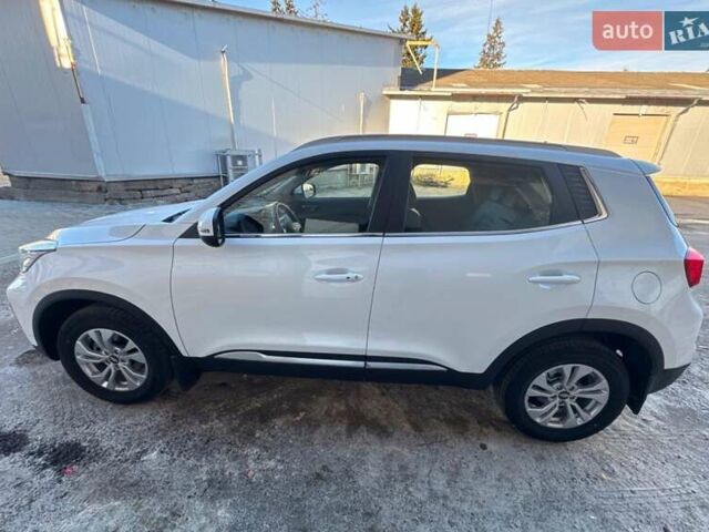 Белый Чери Tiggo 4 Pro, объемом двигателя 1.5 л и пробегом 30 тыс. км за 16000 $, фото 2 на Automoto.ua