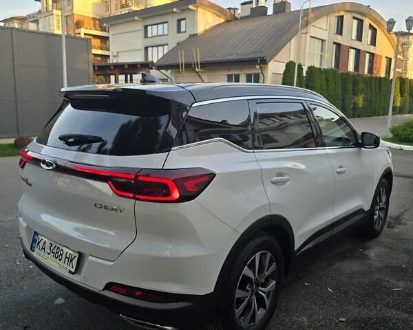 Белый Чери Tiggo 7 Pro, объемом двигателя 1.5 л и пробегом 42 тыс. км за 14800 $, фото 16 на Automoto.ua